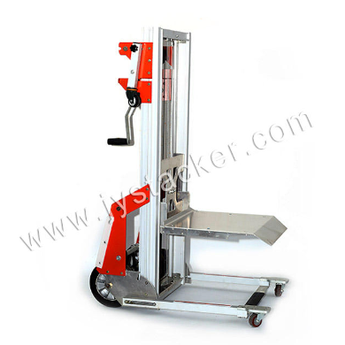 Различные типы подъемников материалов для складских операций